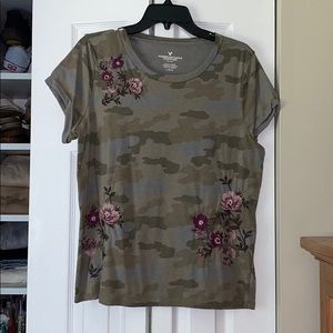 AE camo T-shirt